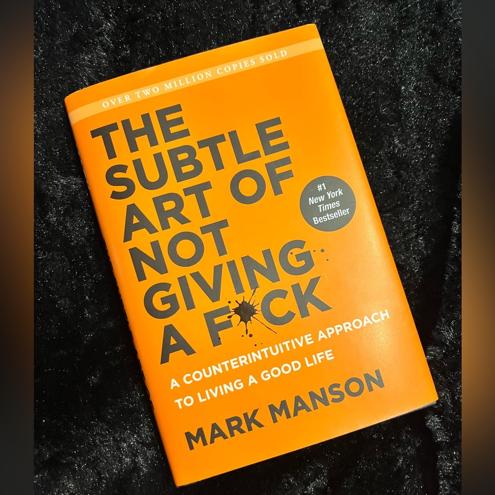 ⭐️ NEW ⭐️ THE SUBTLE ART OF NOT GIVING A F**K